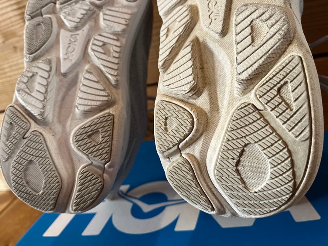 HOKA クリフトン10 グレー 24.0 レディース ランニングシューズ