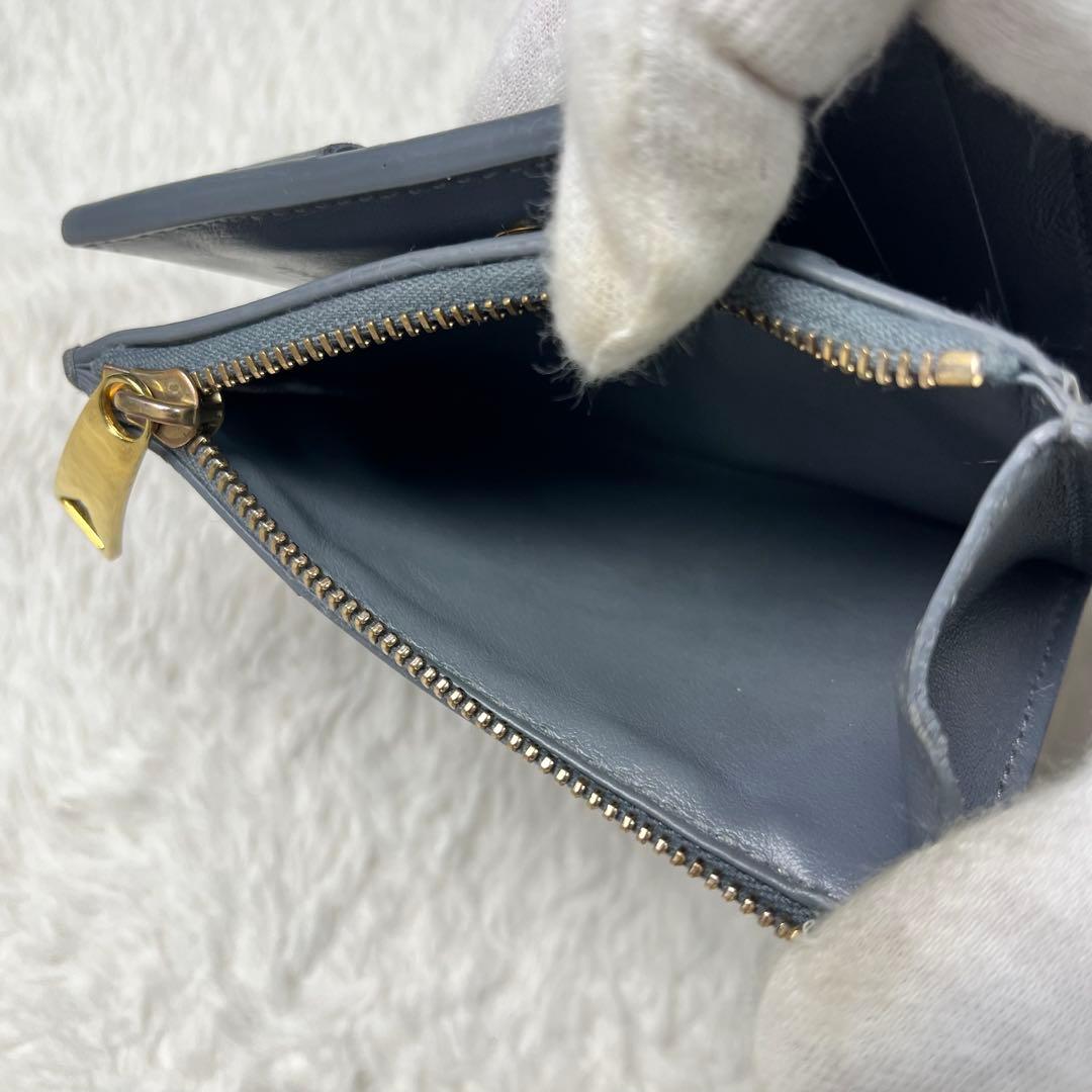 しょBOTTEGA VENETA 折り財布　カセット　グレー