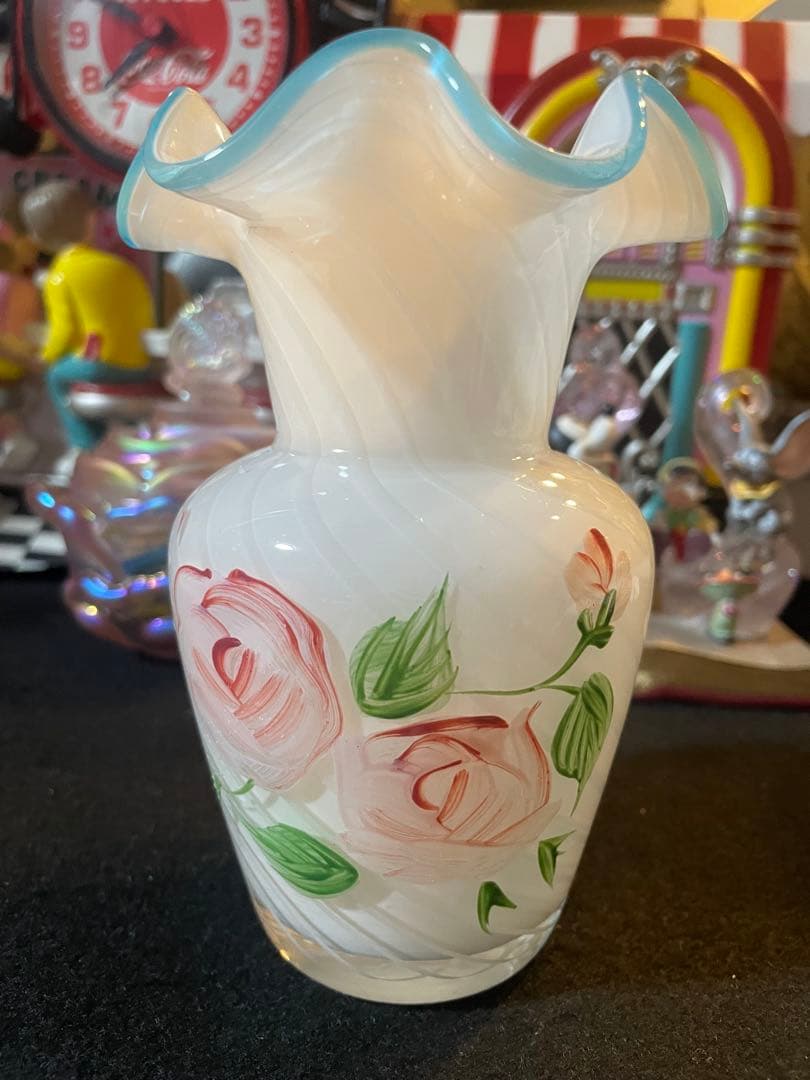 ヴィンテージ　フェントン　オパールセント　ラッフル　フラワーベース