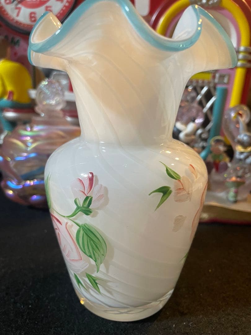 ヴィンテージ　フェントン　オパールセント　ラッフル　フラワーベース