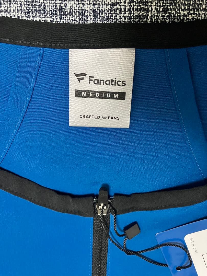 未使用 ファイターズ オンフィールドジップジャンパー M ファナティクス 送料込