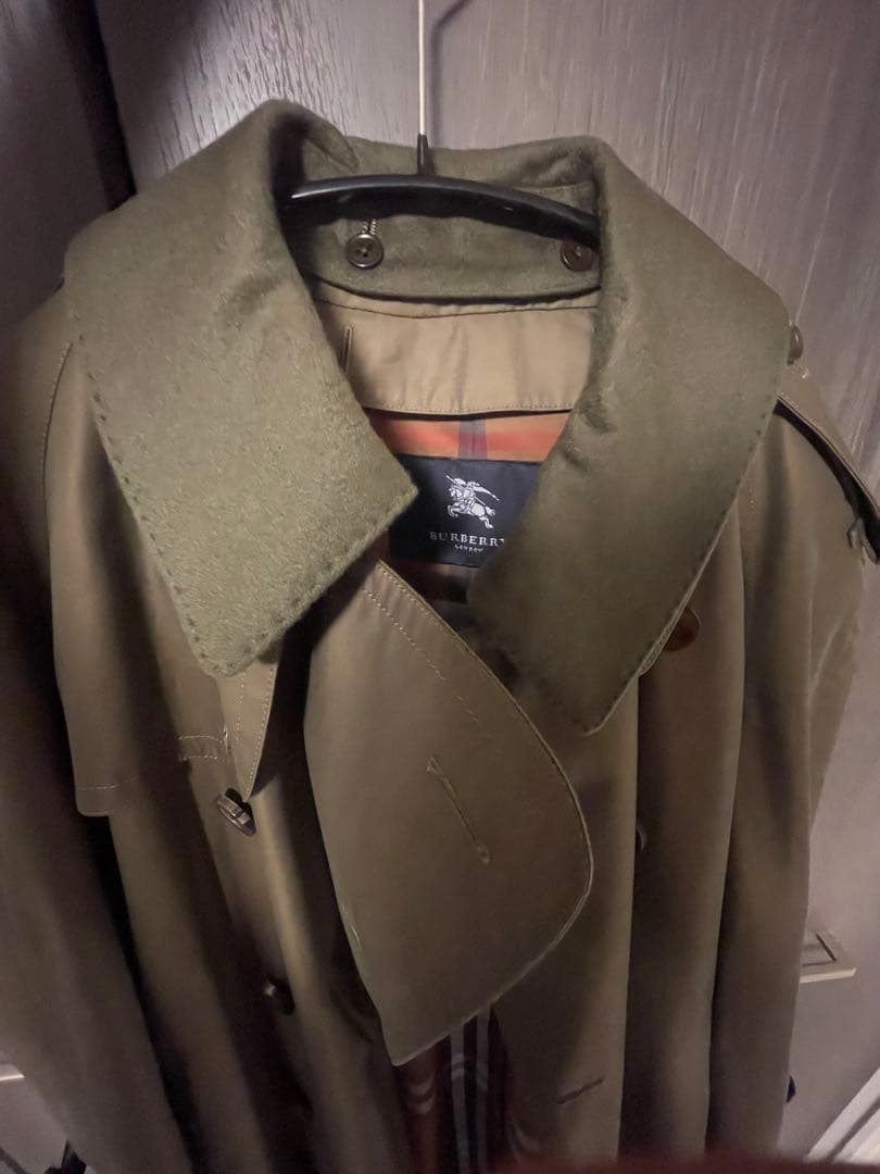 Burberry トレンチコーン カーキ