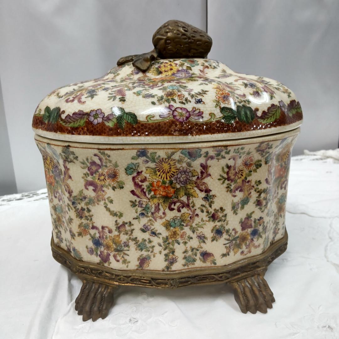 いちご　シノワズリ ボックス オリエンタル インテリア アンティーク モダン