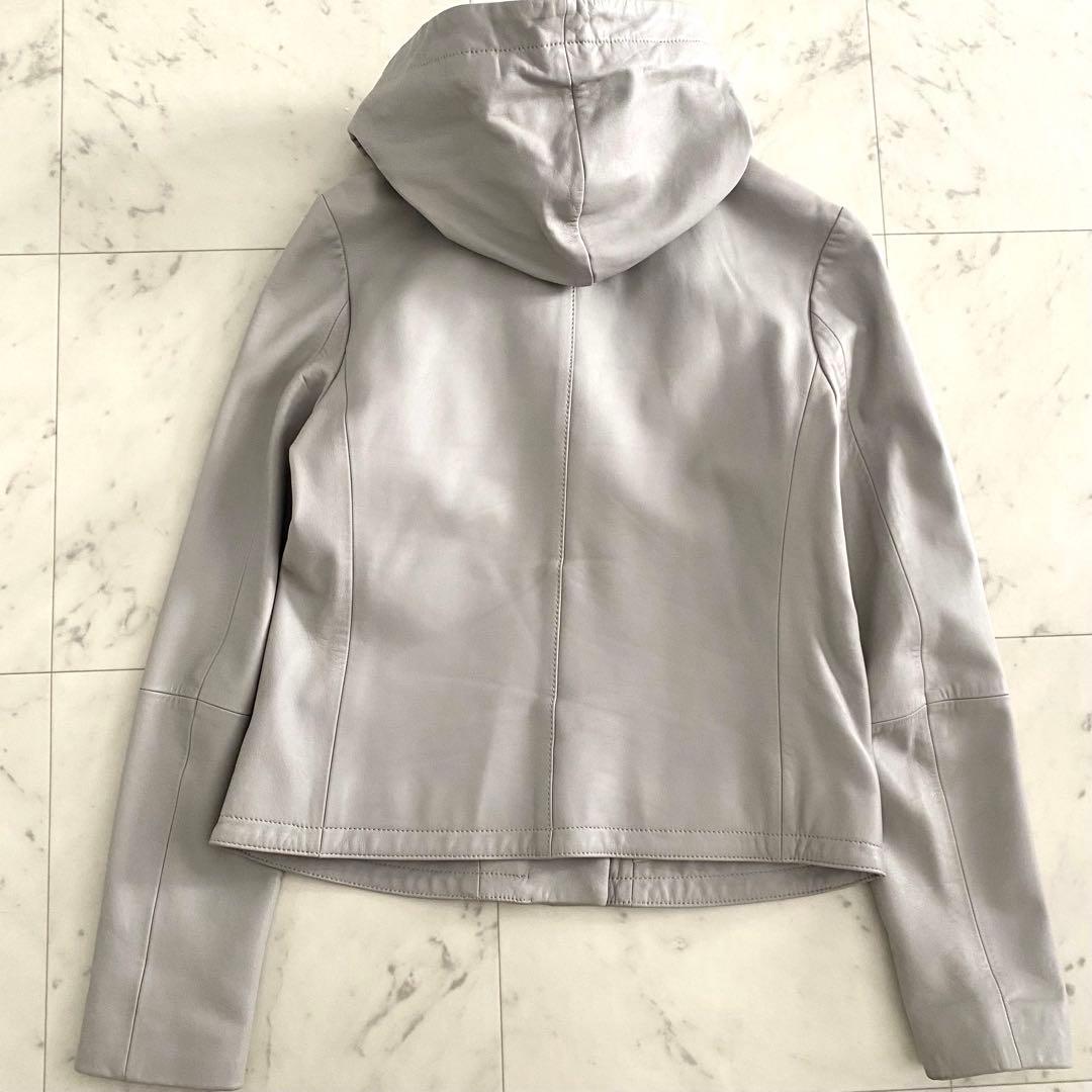 美品 セオリーリュクス 本革ラムレザー フーディーブルゾン グレージュ 38