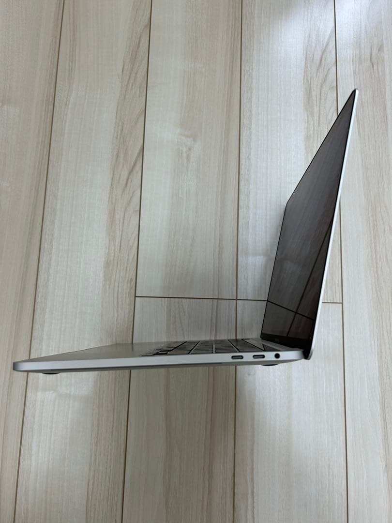 MacBook Pro 2020 13インチ シルバー