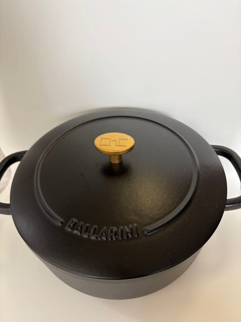 【バッラリーニ】BELLAMONTE 鋳物ほうろう鍋 ラウンド22cm 黒