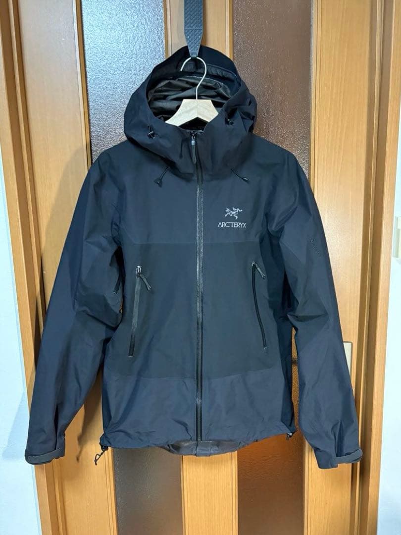 あお Arc'teryx アークテリクス beta sl hybrid