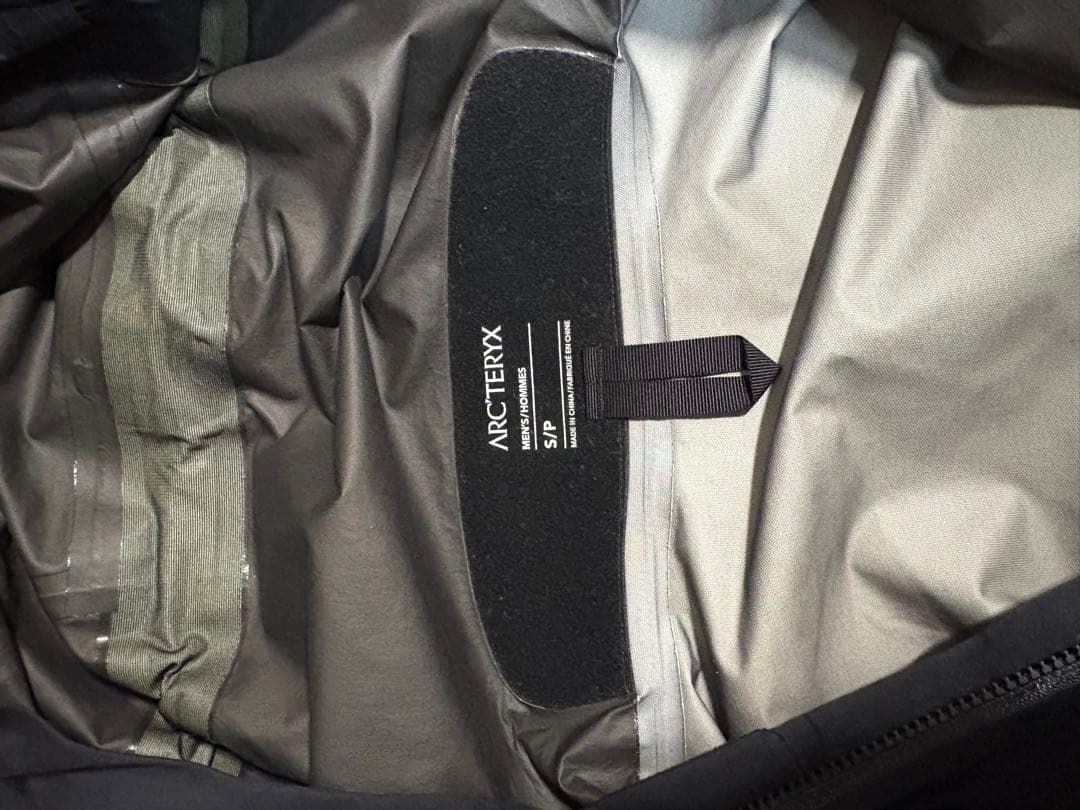 あお Arc'teryx アークテリクス beta sl hybrid