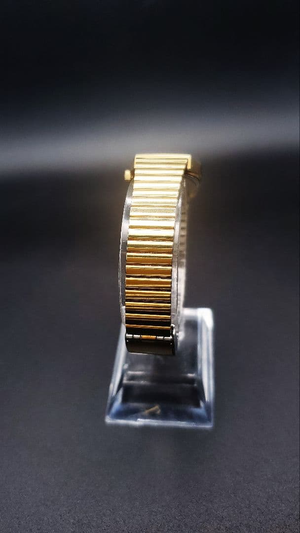 美品。【稼働品】RADO 16192377　3個ダイヤモンド。