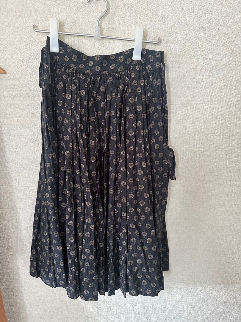 TOWAVASE ポーリンスカート