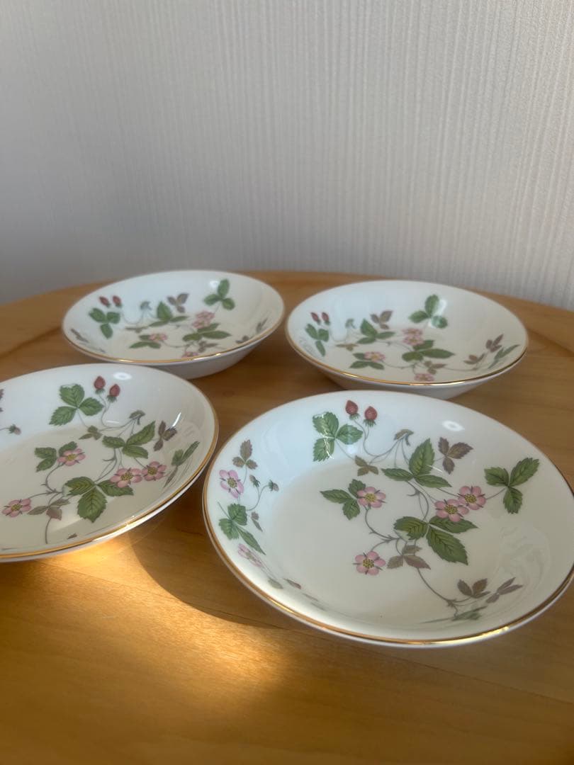 【ウェッジウッド】ワイルド ストロベリー フルーツソーサー4枚セット