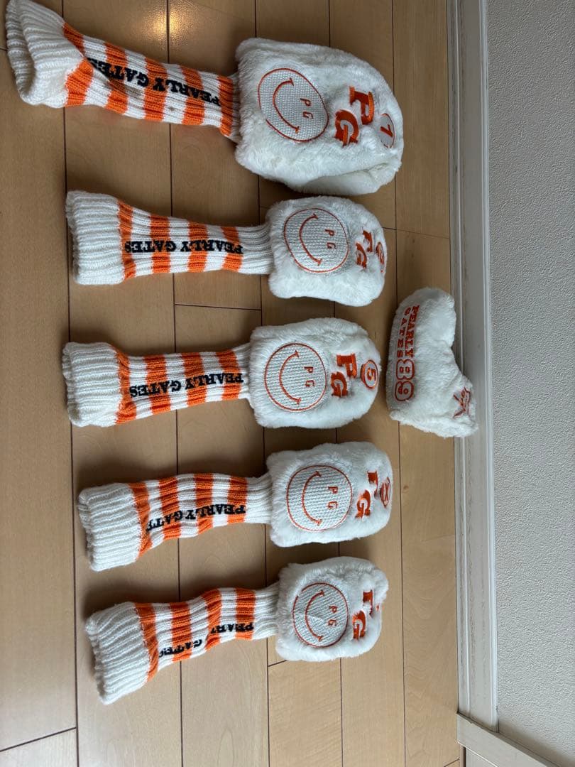 PEARLY GATES キャディバッグ と同色のヘッドカバーのセット