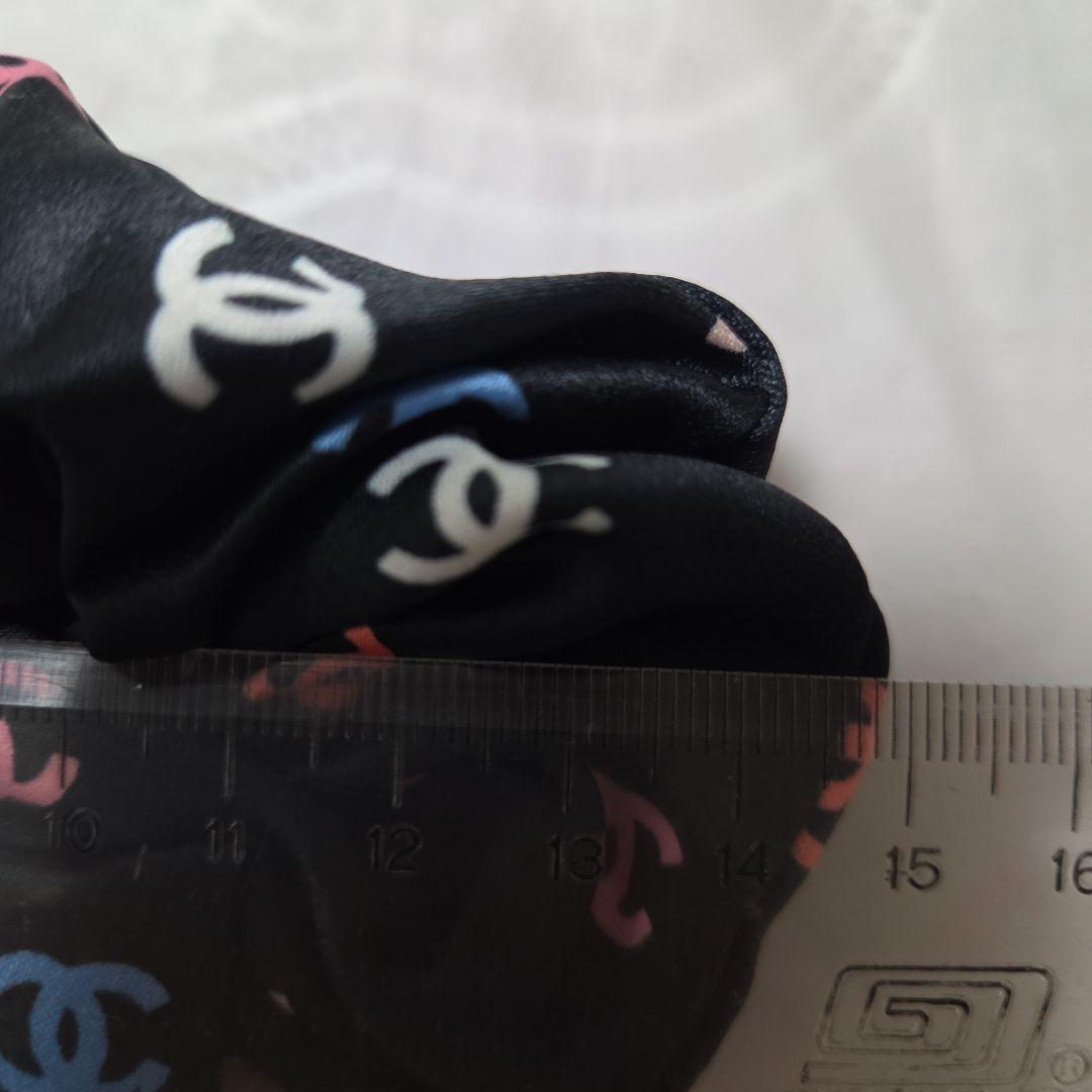 新品未使用ノベルティCHANEL シャネルロゴ プリントシュシュ３点セット送料込