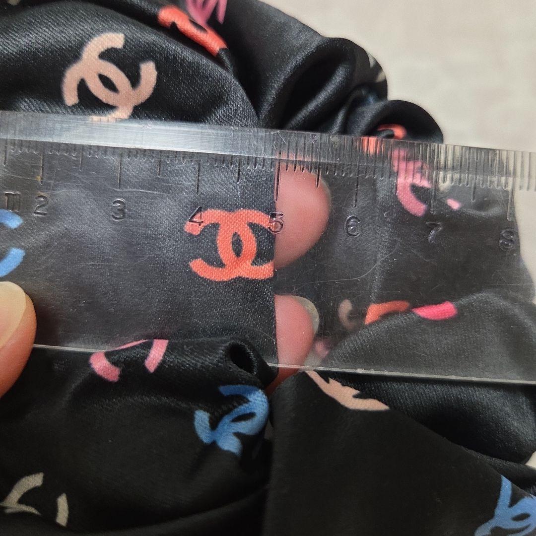 新品未使用ノベルティCHANEL シャネルロゴ プリントシュシュ３点セット送料込