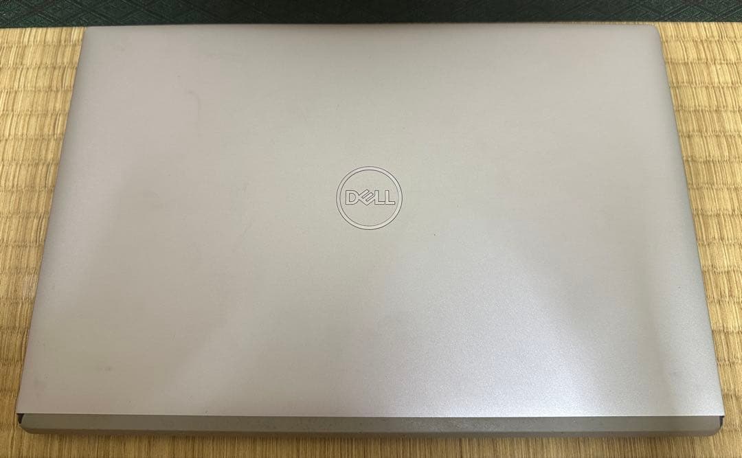 Dell Vostro 5300. Core i5-10210u.メモリ 8gb
