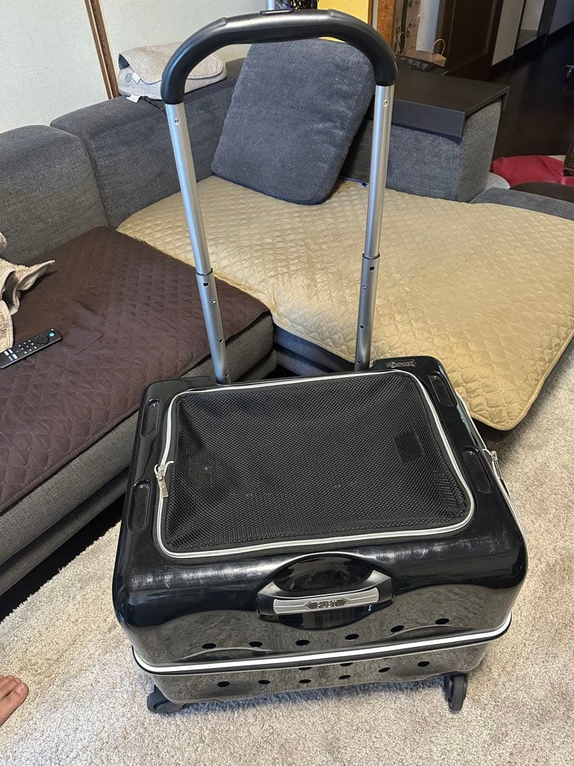 犬用キャリーバッグ・キャスター付き　PUBT