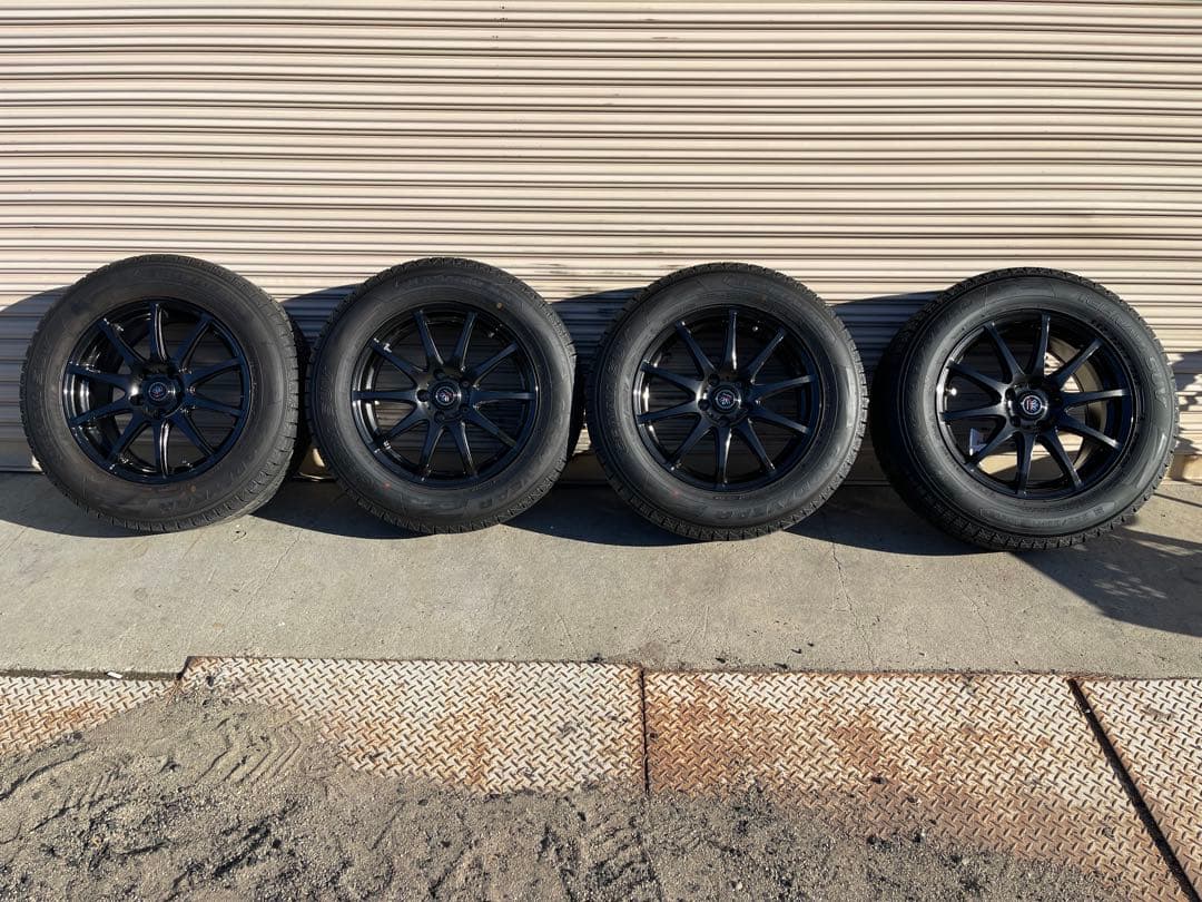 80系ハリヤー スタッドレス 17インチホイール付き 1シーズンのみバリ溝