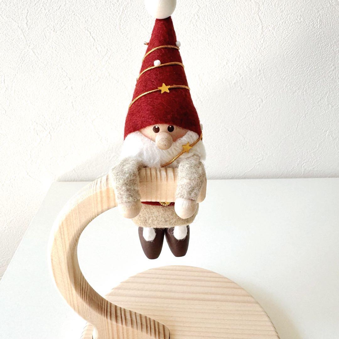 お品切れの〈★te-nori限定＞ノルディカニッセ　ぶら下がりサンタ＆スタンド