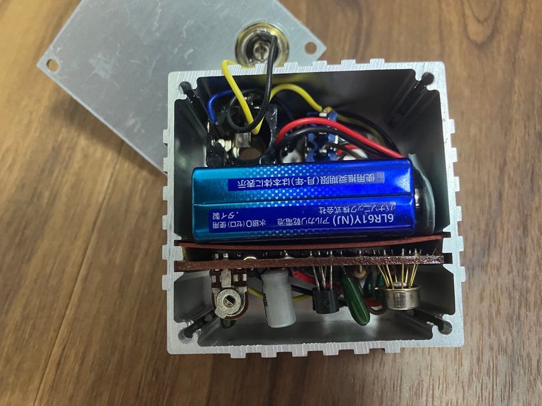 Dan Armstrong Orange Squeezer 電源ON確認済