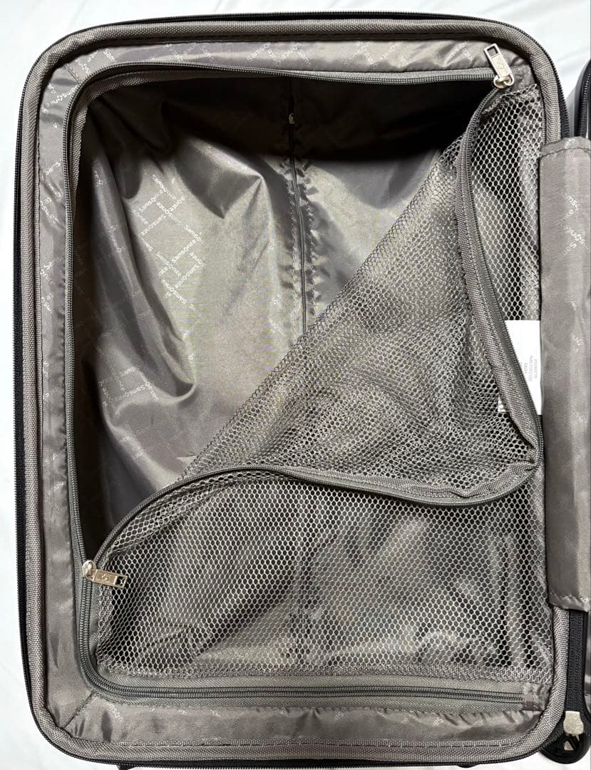 キクリンSamsonite ブラックキャリーケース