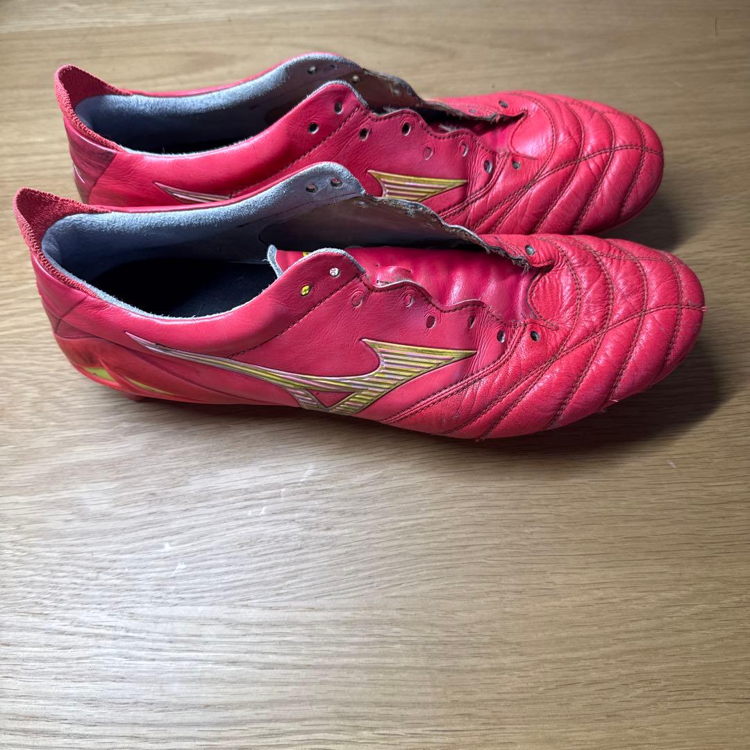 Mizuno サッカーシューズ レッド