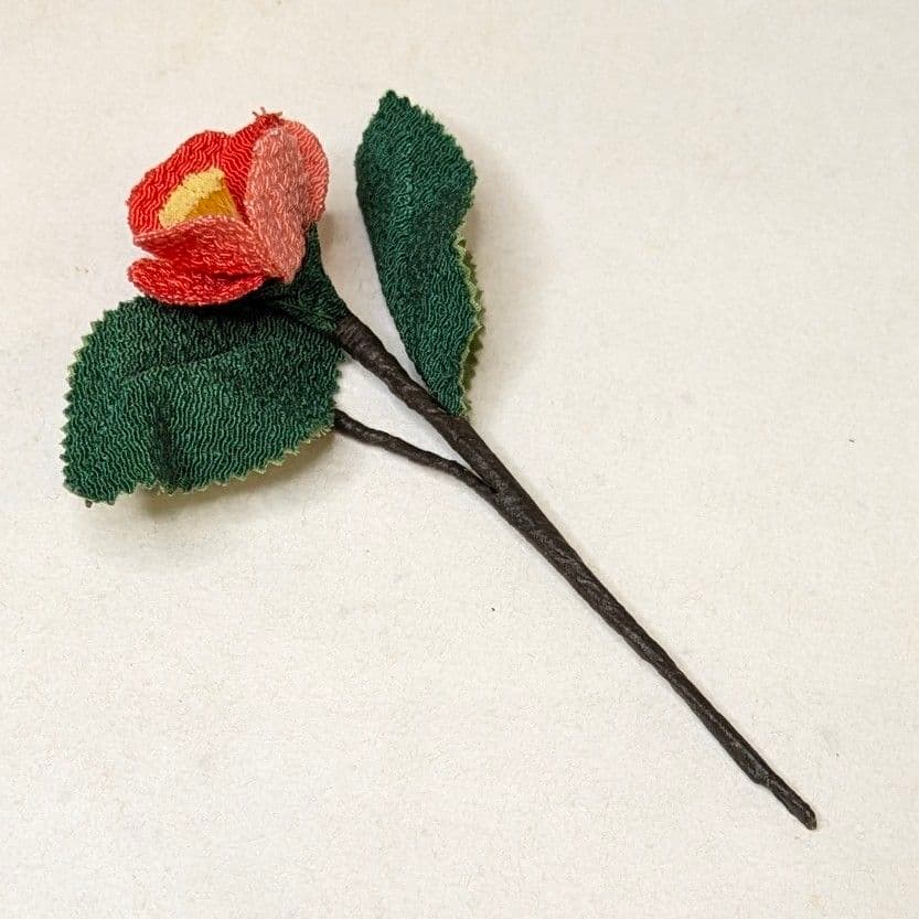 【フォロー割・新品】 つくばいに雀　ミニチュア　インテリア　蹲　スズメ　つくばい