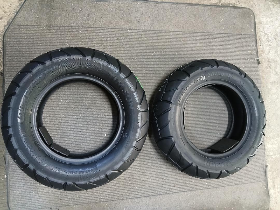 ズーマータイヤ前後セット 130/90-10 120/90-10