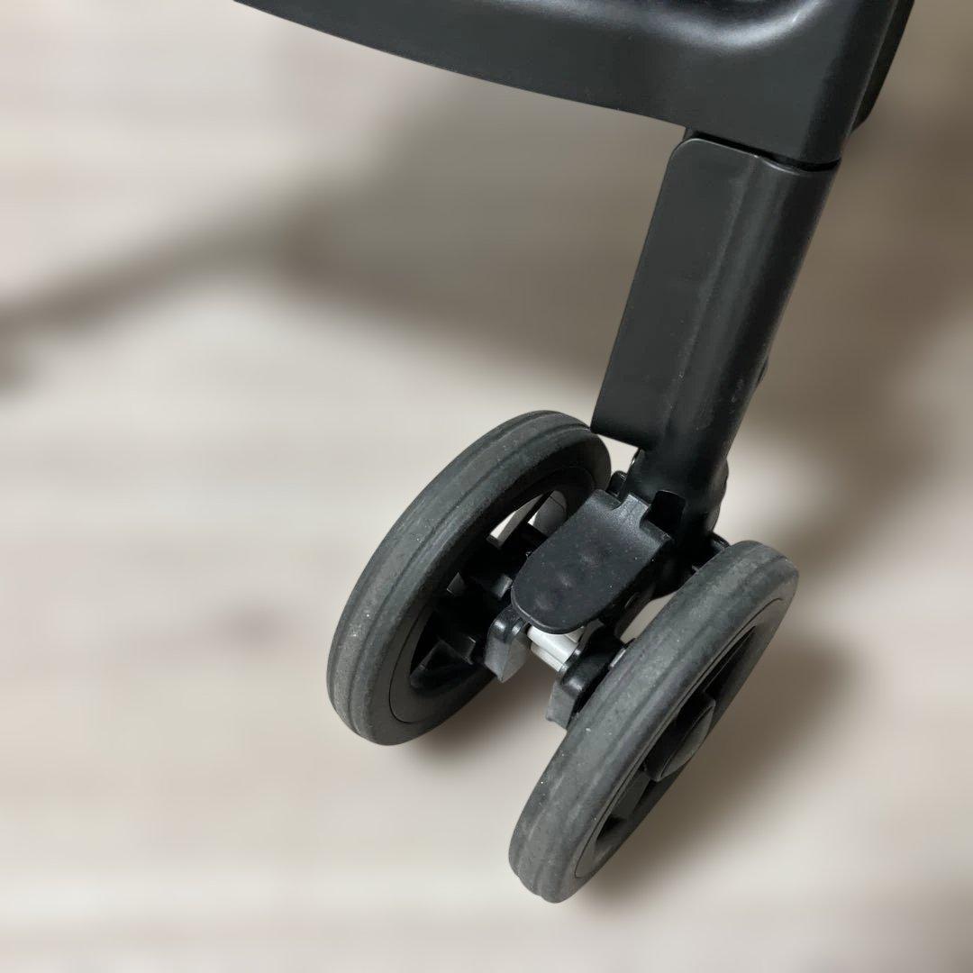 美品　アプリカ　Aprica マジカルエアー　グリーン