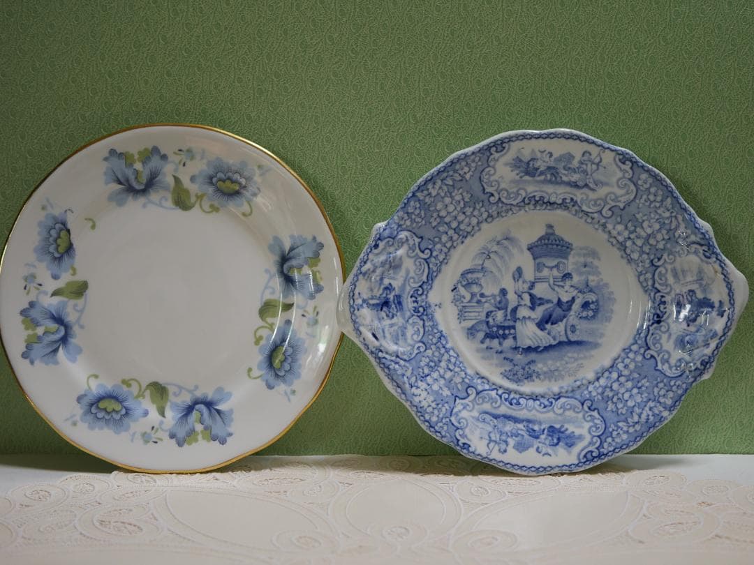 イギリスアンティーク ブルー＆ホワイト １９世紀半ば 約１９センチプレート