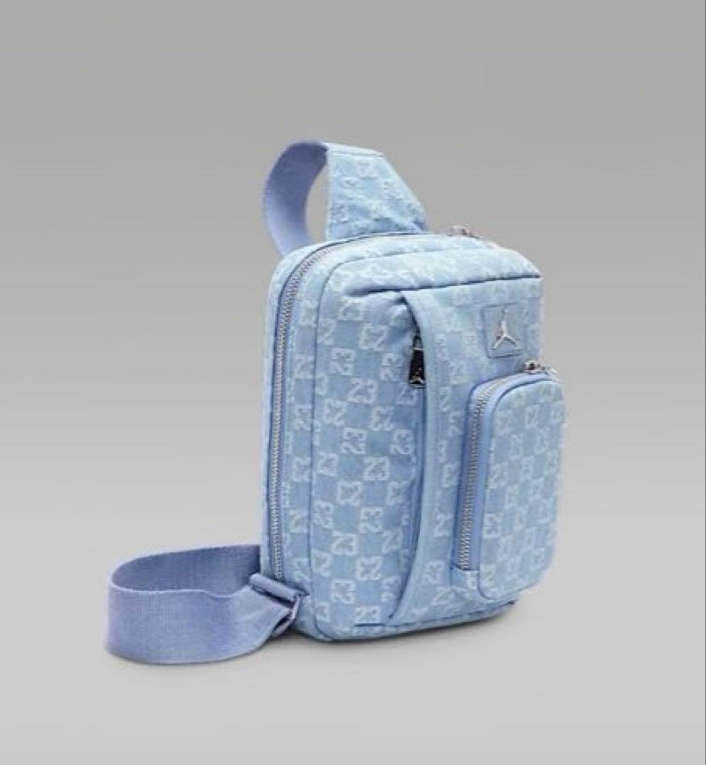 【新品 未使用】NIKE JORDAN モノグラム スリングバッグ　デニム