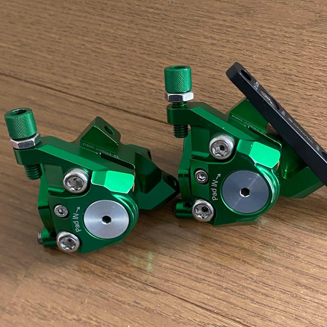 イコール　ブレーキキャリパー