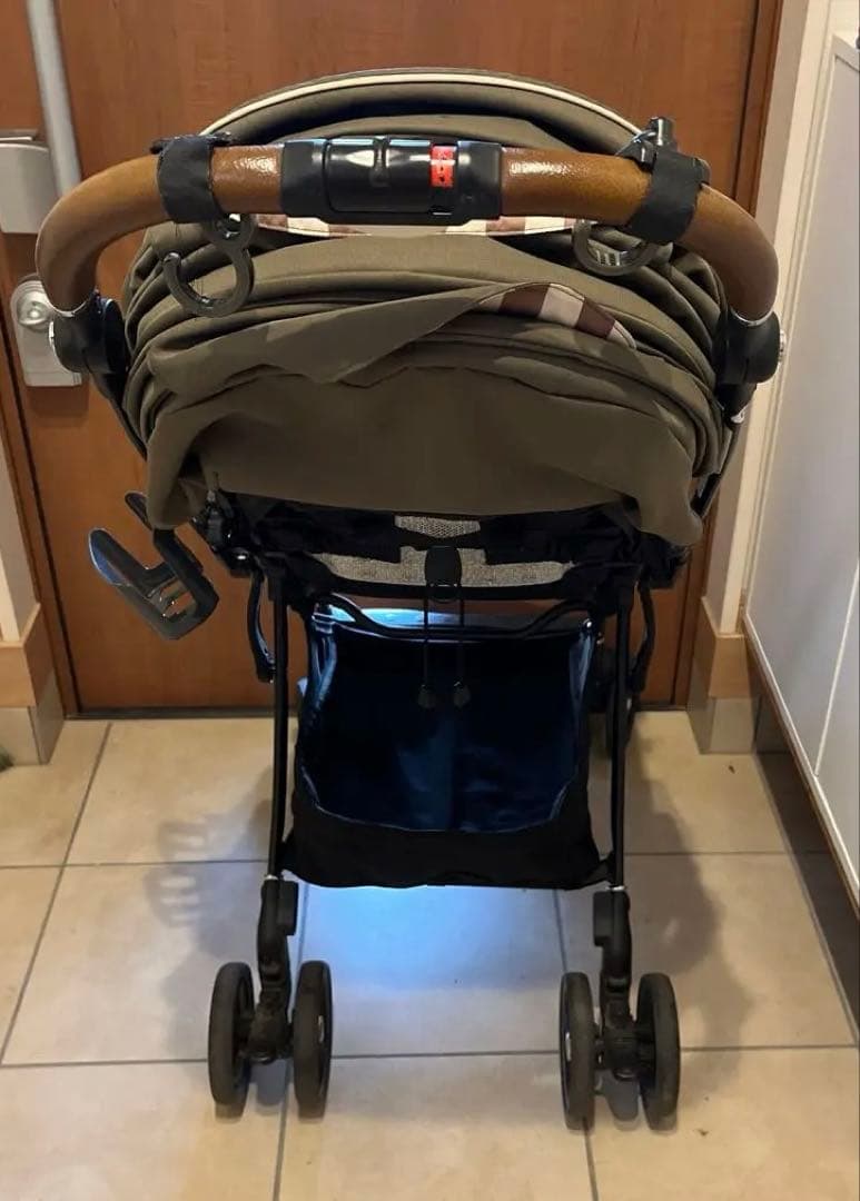 Aprica 折りたたみ式 ベビーカー　ラクーナびッテクッション