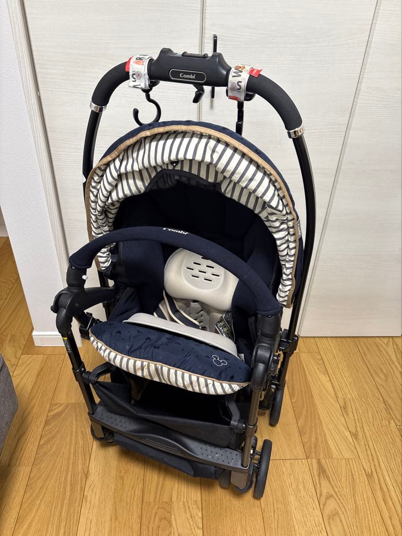 Combi コンビ　メチャカル　ハンディ オート4キャス ミッキーネイビー　限定