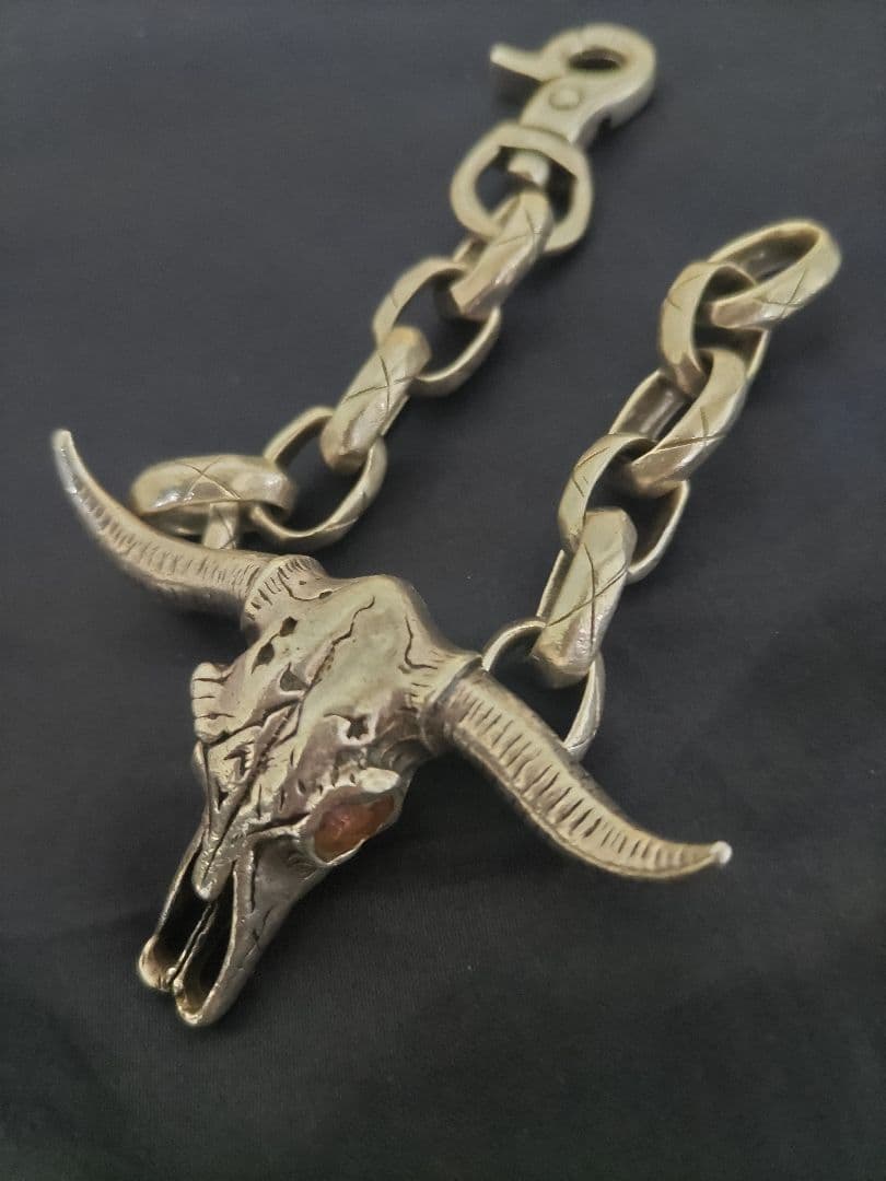 【ALZUNIカスタム】アメジスト埋込 闘牛頭骨 バッファロースカルブレスレット