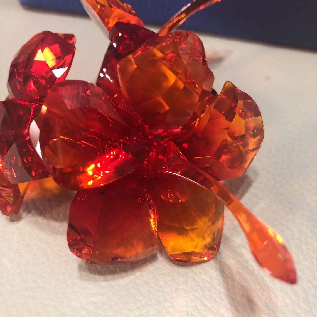 スワロフスキー　レッドハイビスカス