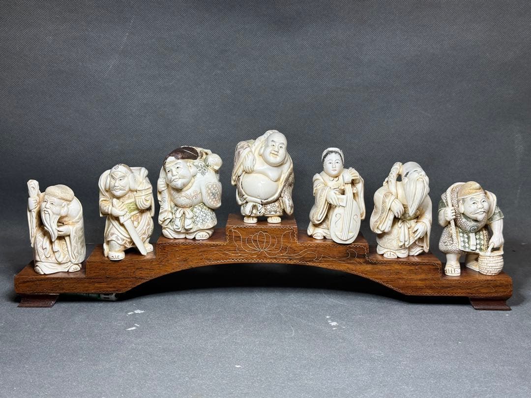 極上　七福神　置物　根付　天然素材　アンティーク　和彫　骨董　飾り物　古美術品