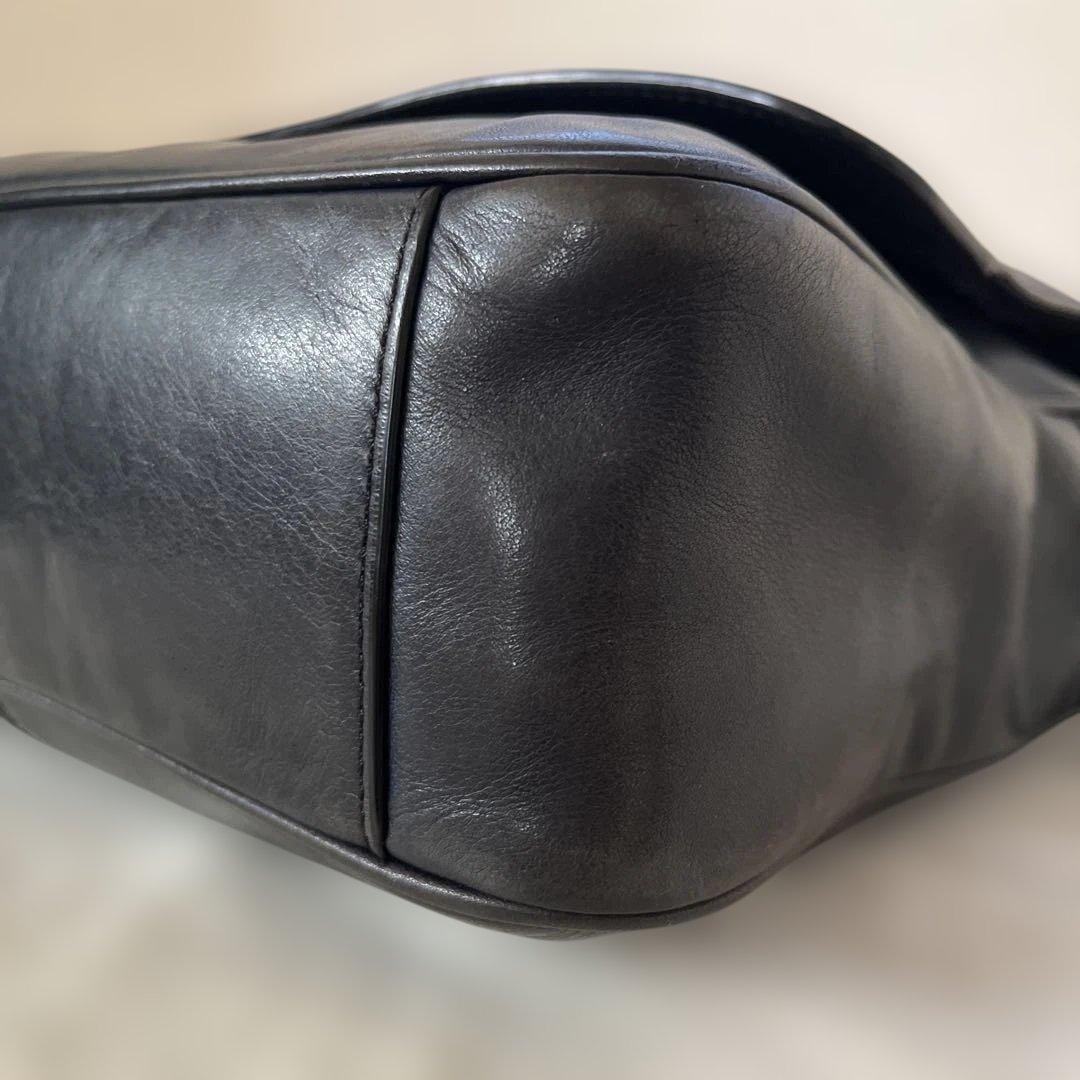 coachコーチ メッセンジャーバッグ ロゴ型押し 斜め掛け レザー