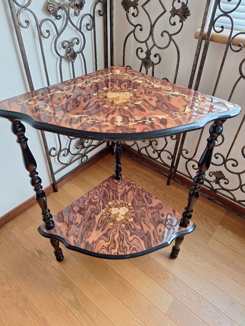 アンティーク調　イタリア製　象嵌コーナーテーブル