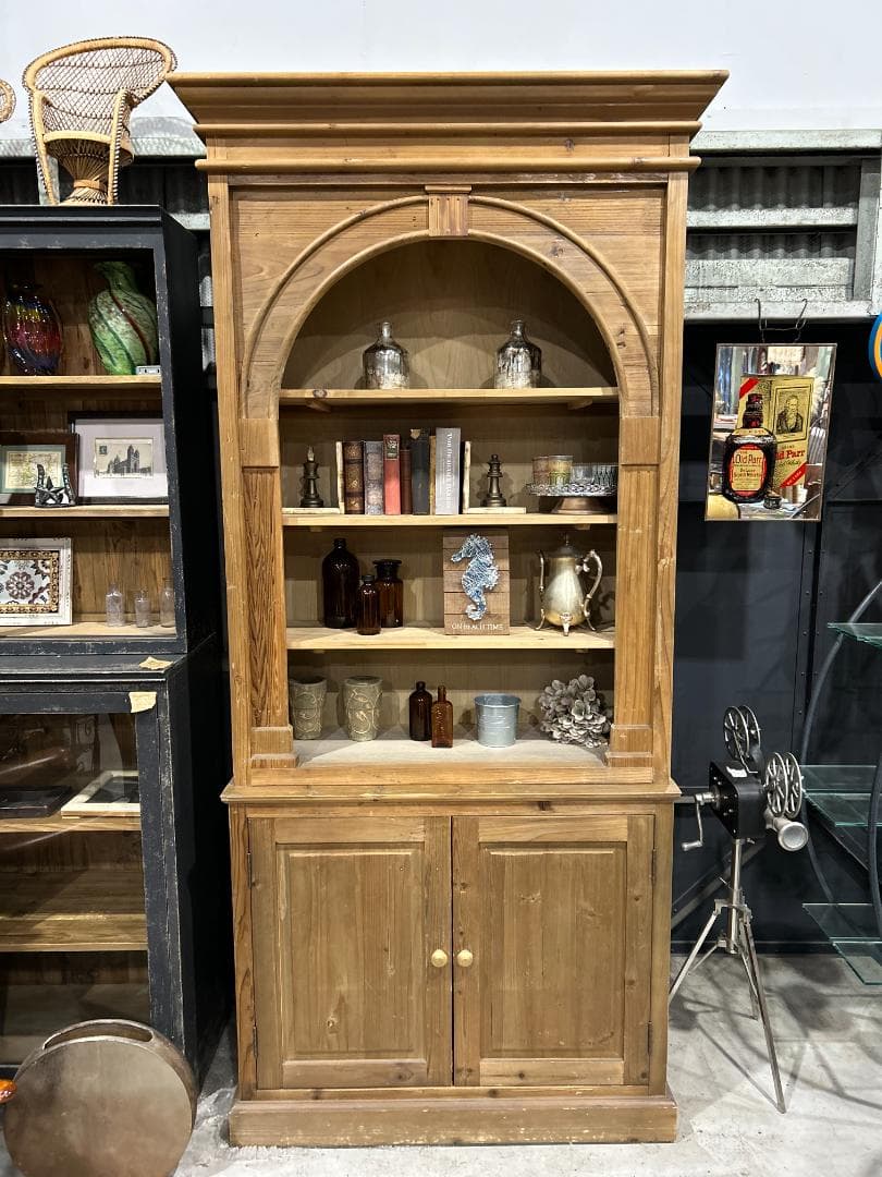 【美品】DARCEY FIR ARCH CABINET / アーチ キャビネット