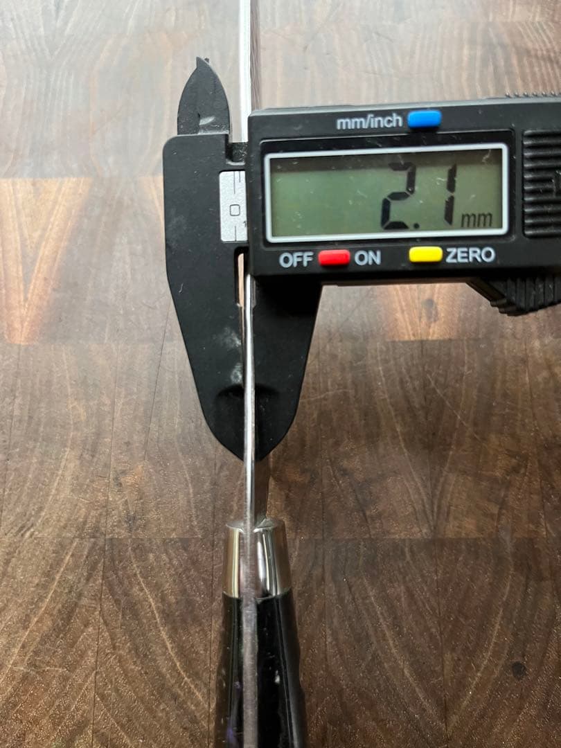 黒崎 優 閃光 鋭　ハイス　SG2 鎚目 牛刀　包丁 180mm 黒アクリル柄