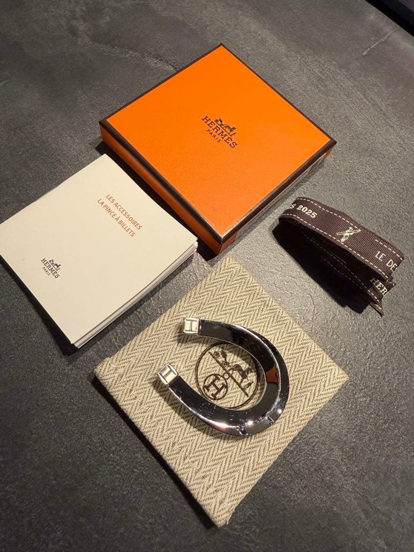 エルメス ホースシュー マネークリップ 箱 保存袋 冊子