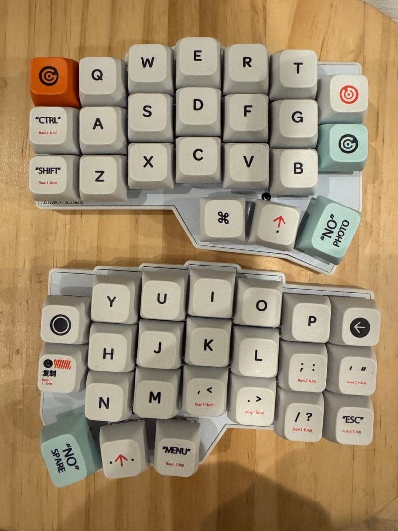 【新品】corne v4 cherry 白　keychron静音リニア　完成品