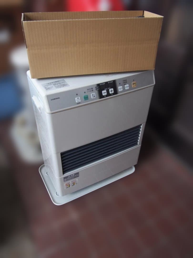 中古　コロナ　FFストーブ　FF-4213GS 2013年　石油ストーブ
