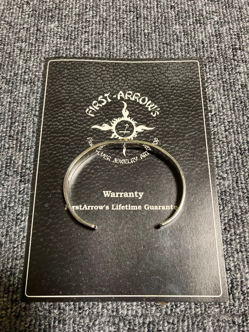 ファーストアローズ　K18付　8mm バングル FIRST ARROW'S