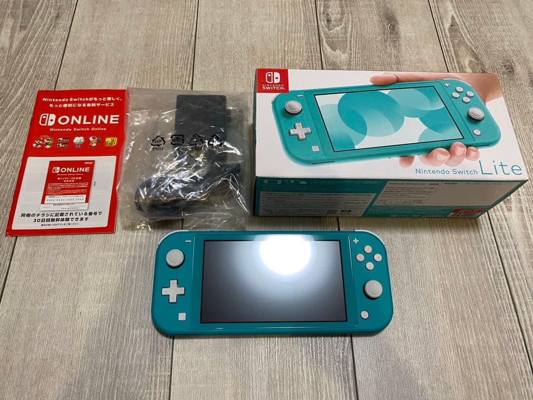 ニンテンドースイッチライト　ターコイズ