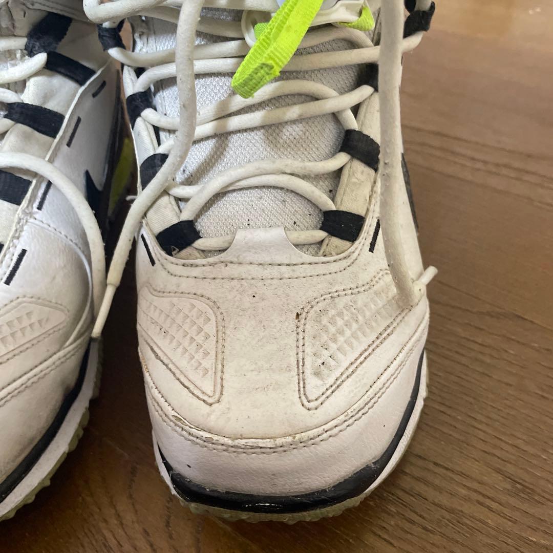 NIKE SB ズーム怪獣　スノーボードブーツ