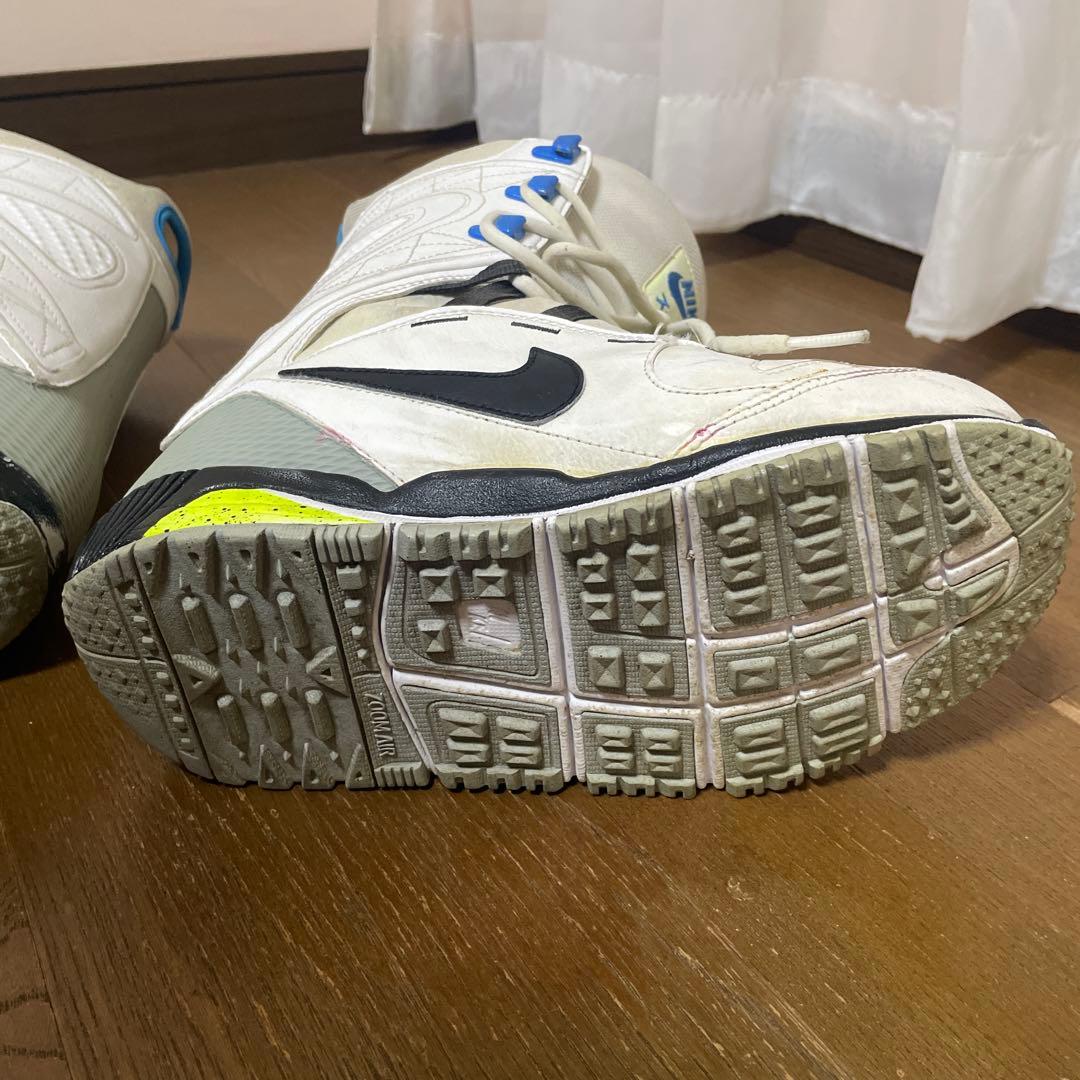 NIKE SB ズーム怪獣　スノーボードブーツ
