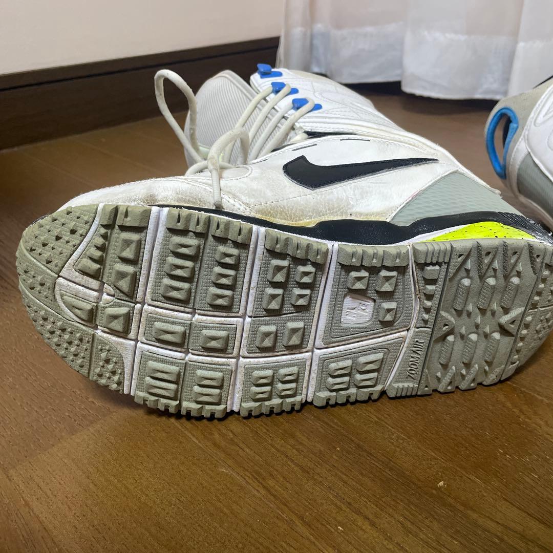 NIKE SB ズーム怪獣　スノーボードブーツ