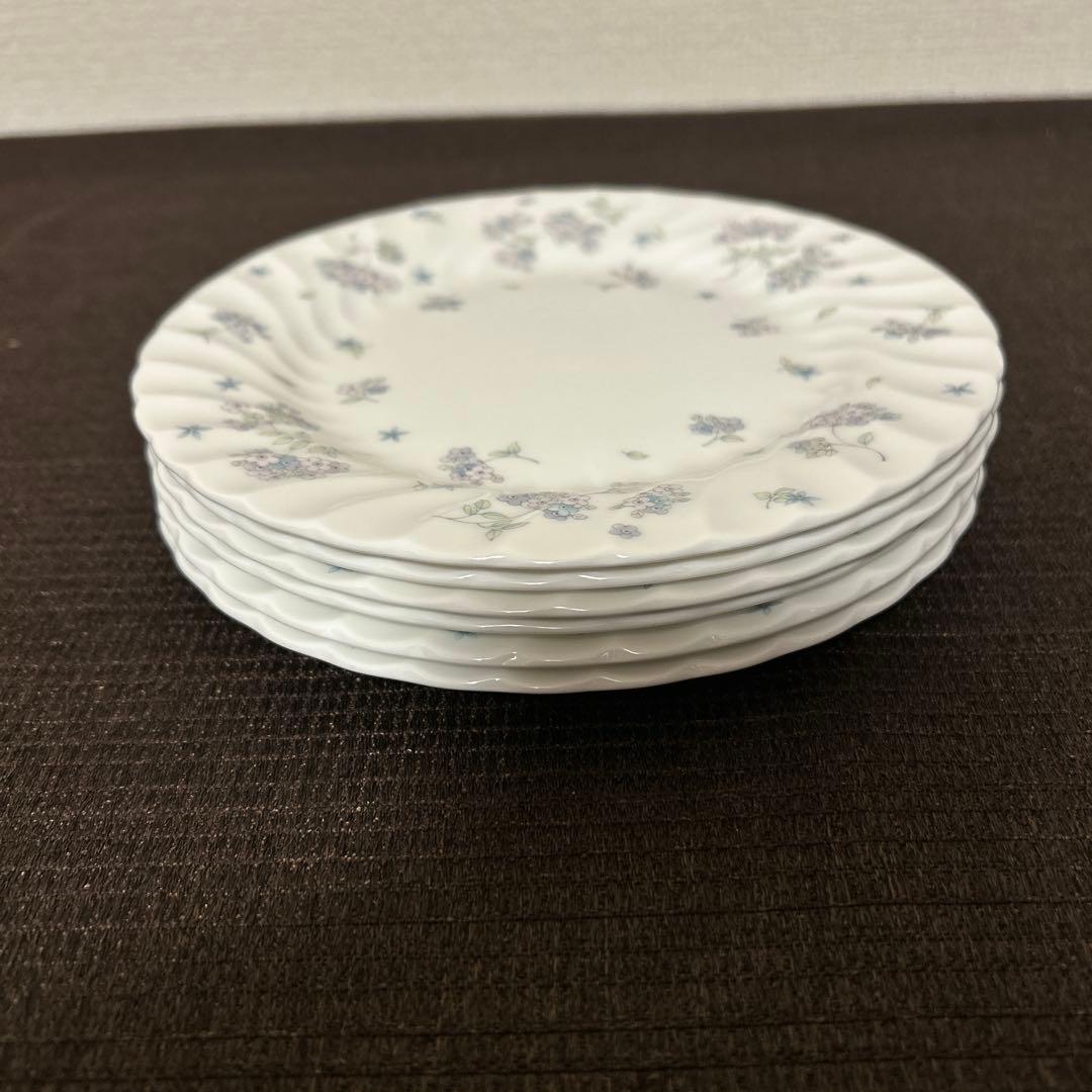 ウェッジウッド　エイプリルフラワー　デザートプレート　17cm