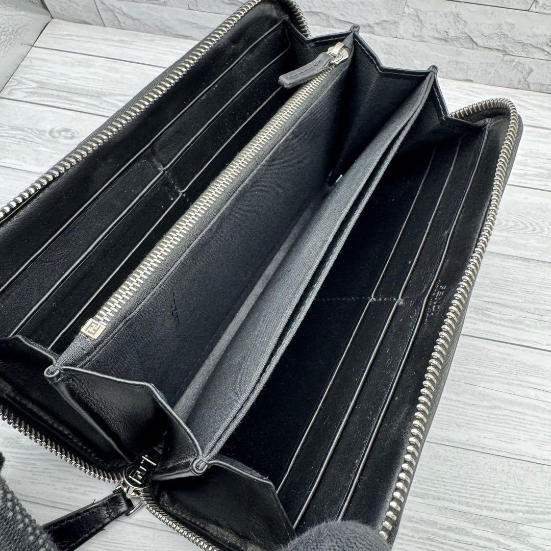 【美品】FENDI　シャドーダイアゴナル　ラウンドファスナー　長財布　レザー　黒